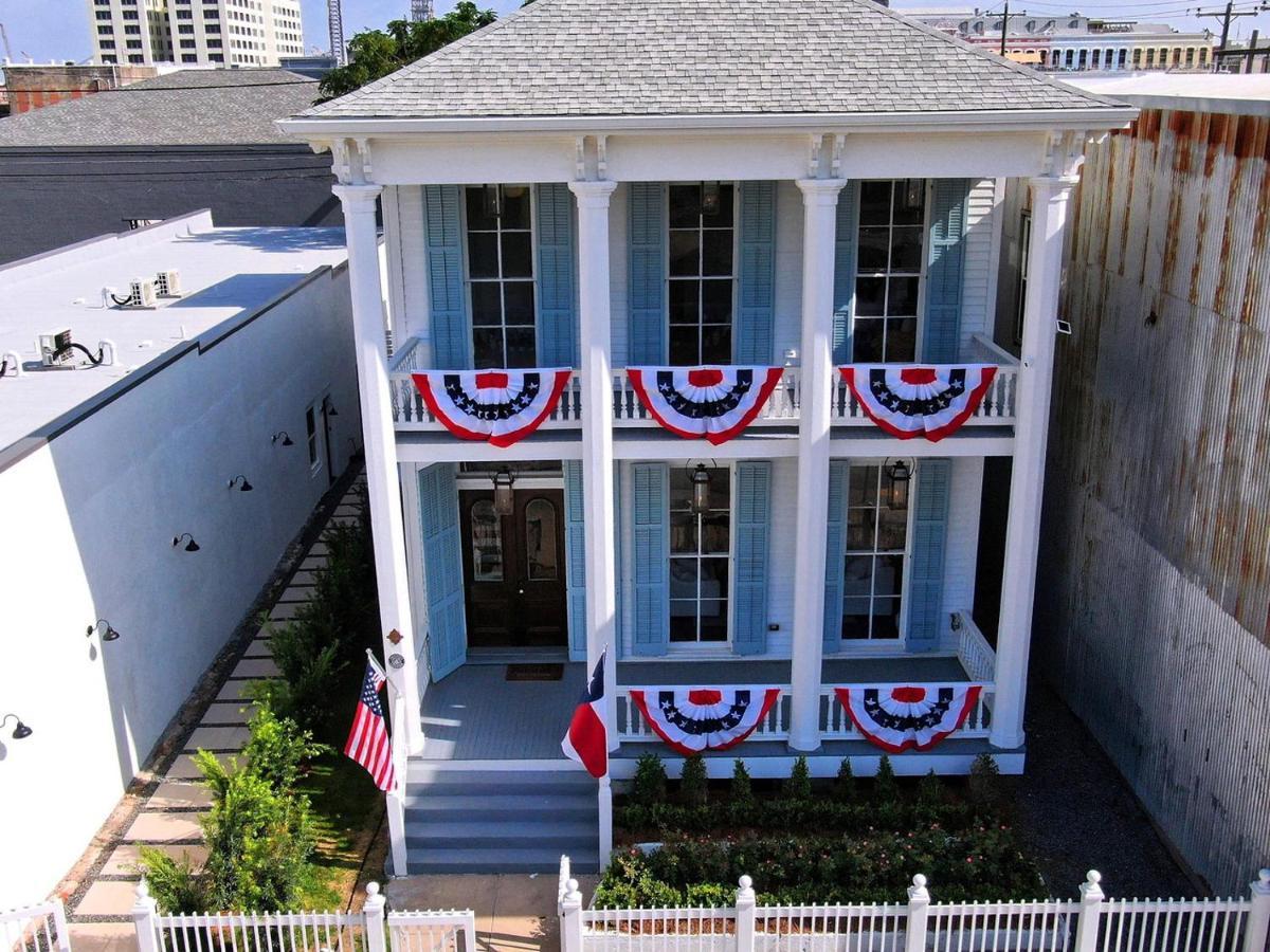 The White House Galveston Villa Exterior photo